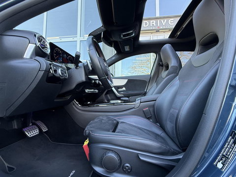 Mercedes-Benz A-Klasse 250 e Bus. Sol. AMG Limited Night|Pano|Cam|Sfeer|Trekhaak