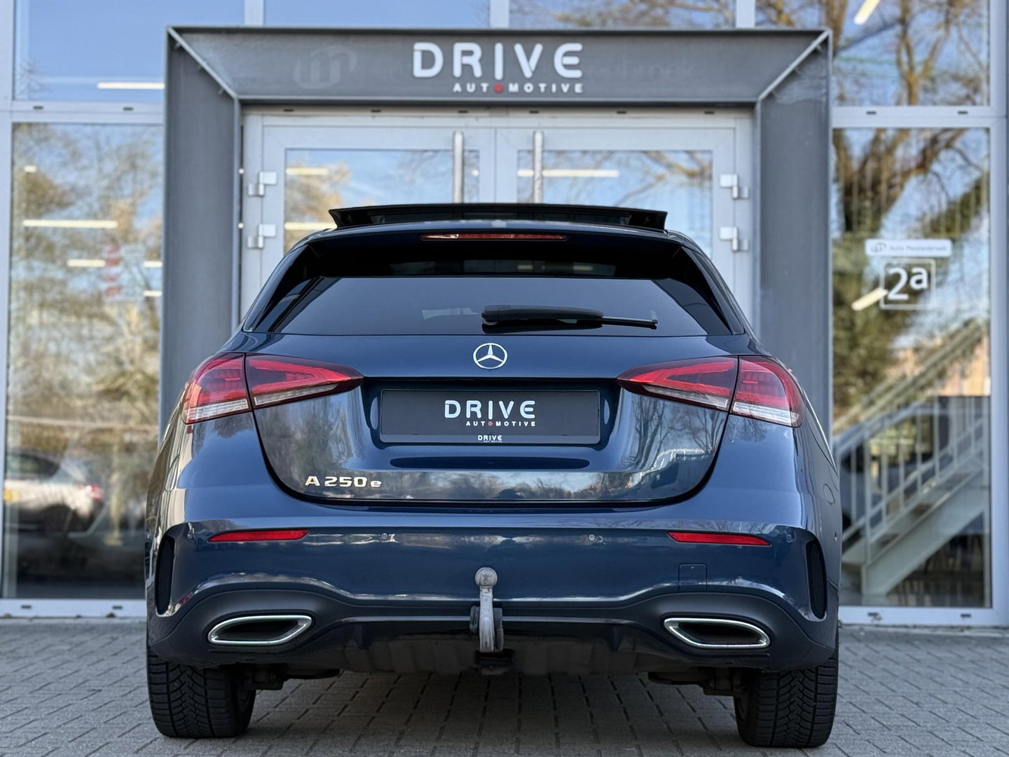 Mercedes-Benz A-Klasse 250 e Bus. Sol. AMG Limited Night|Pano|Cam|Sfeer|Trekhaak