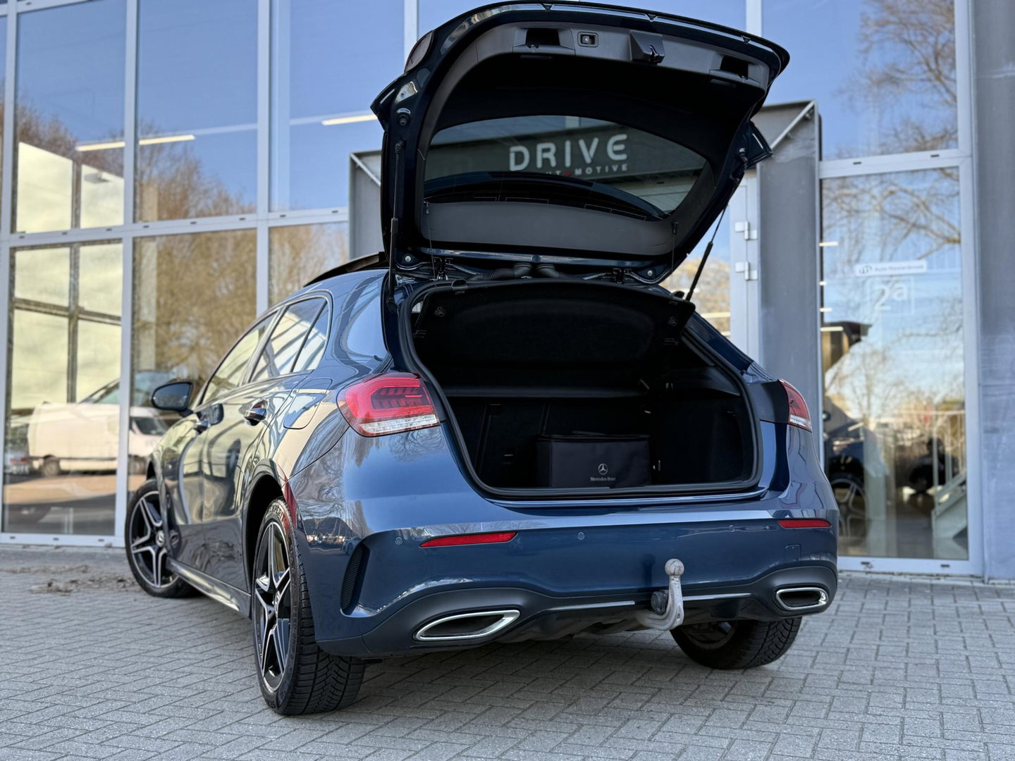 Mercedes-Benz A-Klasse 250 e Bus. Sol. AMG Limited Night|Pano|Cam|Sfeer|Trekhaak