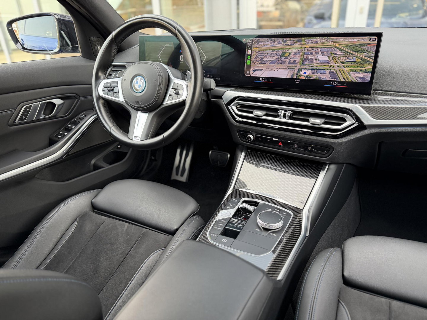 BMW 3-serie 320e M-Sport Pro |H/K|HUD|19"|Portimao