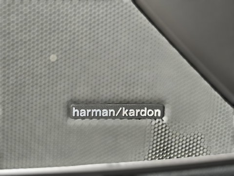 BMW 3-serie 320e M-Sport Pro |H/K|HUD|19"|Portimao