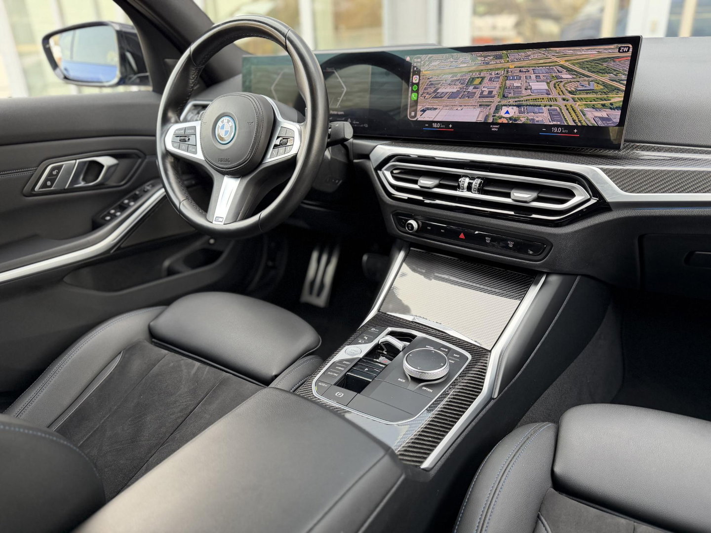 BMW 3-serie 320e M-Sport Pro |H/K|HUD|19"|Portimao