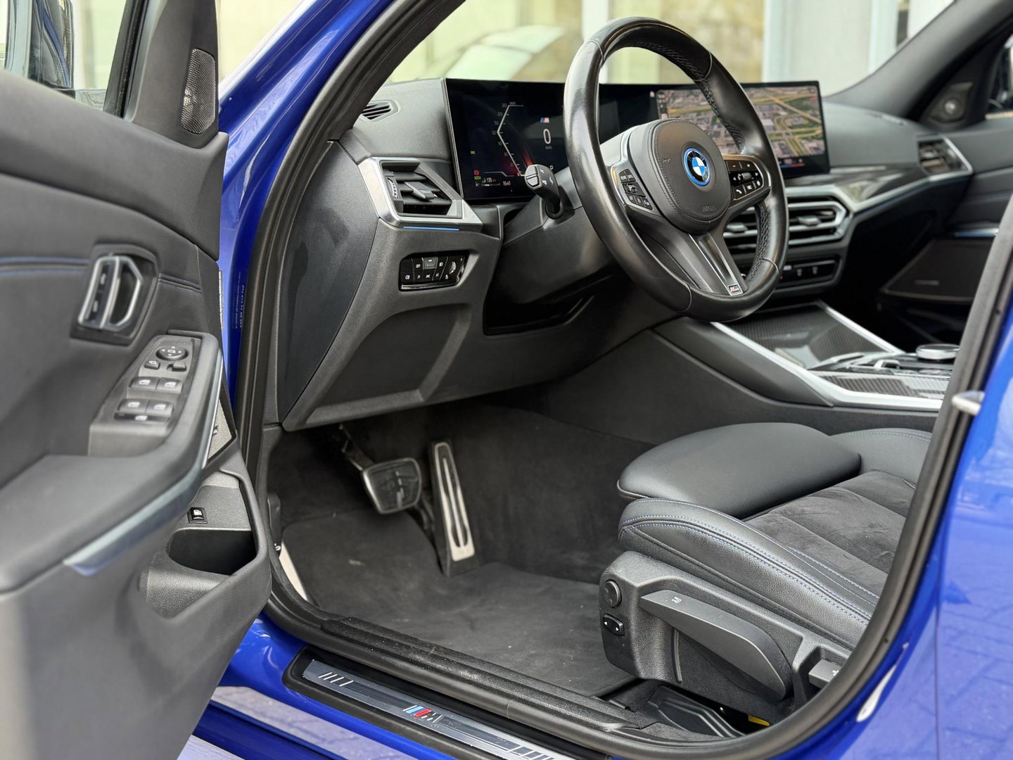 BMW 3-serie 320e M-Sport Pro |H/K|HUD|19"|Portimao