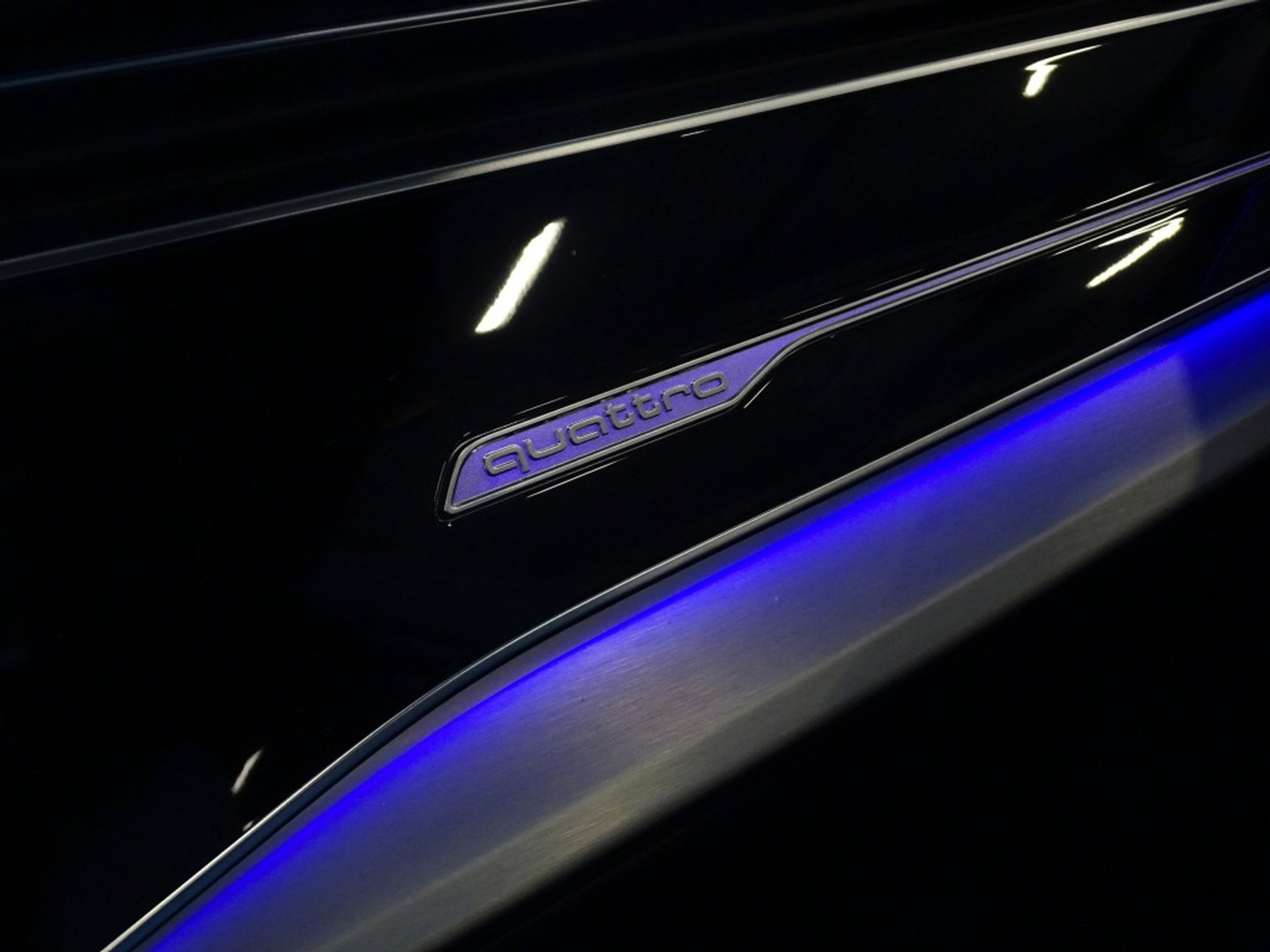 Audi Q8 60 TFSIe 462PK Quattro / Audi Exclusive / Nardo grey / 360°