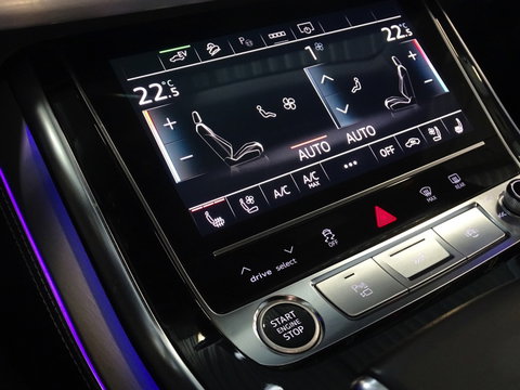 Audi Q8 60 TFSIe 462PK Quattro / Audi Exclusive / Nardo grey / 360°