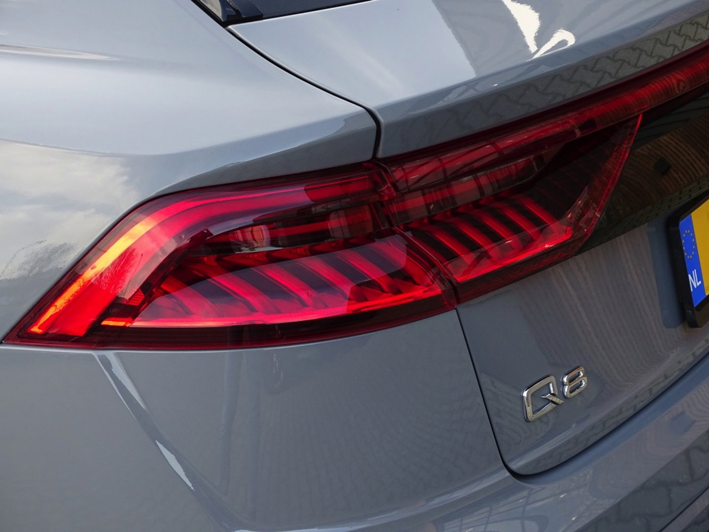 Audi Q8 60 TFSIe 462PK Quattro / Audi Exclusive / Nardo grey / 360°