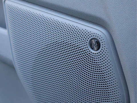 Ford Transit Custom E-Transit 65 kWh 218 pk Limited L2 Lang 340 - B&O Sound - Winter pakket