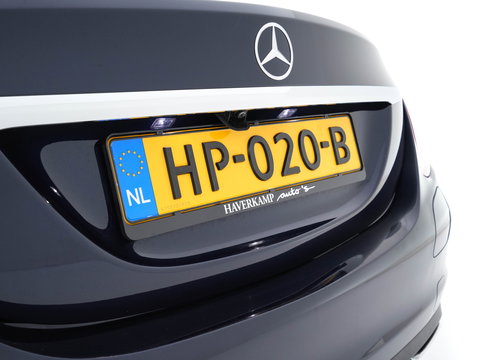 Mercedes-Benz C-Klasse 350 e Lease Edition Aut. *PANO | LUXURY-LEATHER | BURMESTER-AUDIO | FULL-LED | NAVI-FULLMAP | HEATED-SPORTSEATS | CAMERA | AIRMATIC | PRIVACY-GLASS | ECC | CRUISE | KEYLESS | 17''ALU*