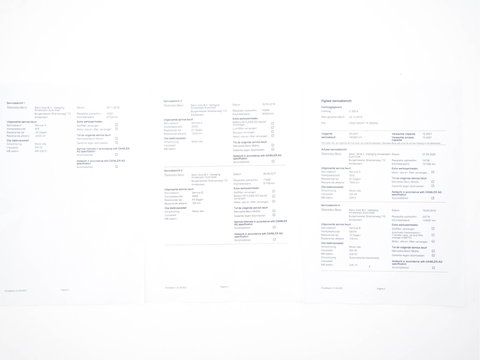 Mercedes-Benz C-Klasse 350 e Lease Edition Aut. *PANO | LUXURY-LEATHER | BURMESTER-AUDIO | FULL-LED | NAVI-FULLMAP | HEATED-SPORTSEATS | CAMERA | AIRMATIC | PRIVACY-GLASS | ECC | CRUISE | KEYLESS | 17''ALU*