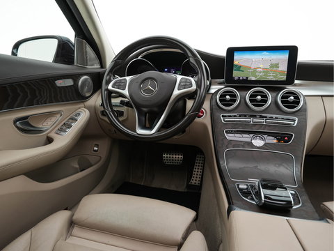 Mercedes-Benz C-Klasse 350 e Lease Edition Aut. *PANO | LUXURY-LEATHER | BURMESTER-AUDIO | FULL-LED | NAVI-FULLMAP | HEATED-SPORTSEATS | CAMERA | AIRMATIC | PRIVACY-GLASS | ECC | CRUISE | KEYLESS | 17''ALU*