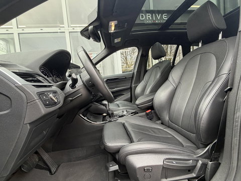 BMW X1 xDrive25e Bus Ed Plus M-Sport |Pano|HUD|HiFi|Cam|Sfeer|19"|Storm Bay|