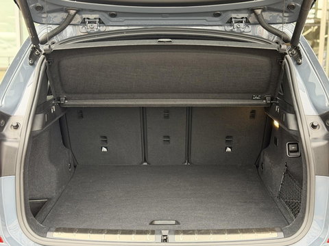 BMW X1 xDrive25e Bus Ed Plus M-Sport |Pano|HUD|HiFi|Cam|Sfeer|19"|Storm Bay|