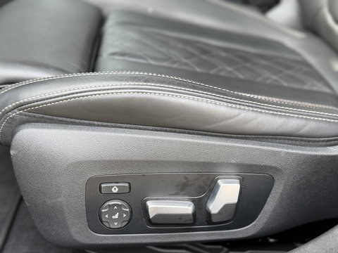 BMW 3 Serie Touring 330e LCI High Ex. M-Sport Pro |Individual leer|Pano|H/K|Memory|19"|Trekhaak|Dravit