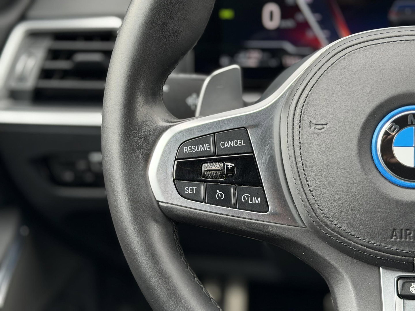 BMW 3 Serie Touring 330e LCI High Ex. M-Sport Pro |Individual leer|Pano|H/K|Memory|19"|Trekhaak|Dravit