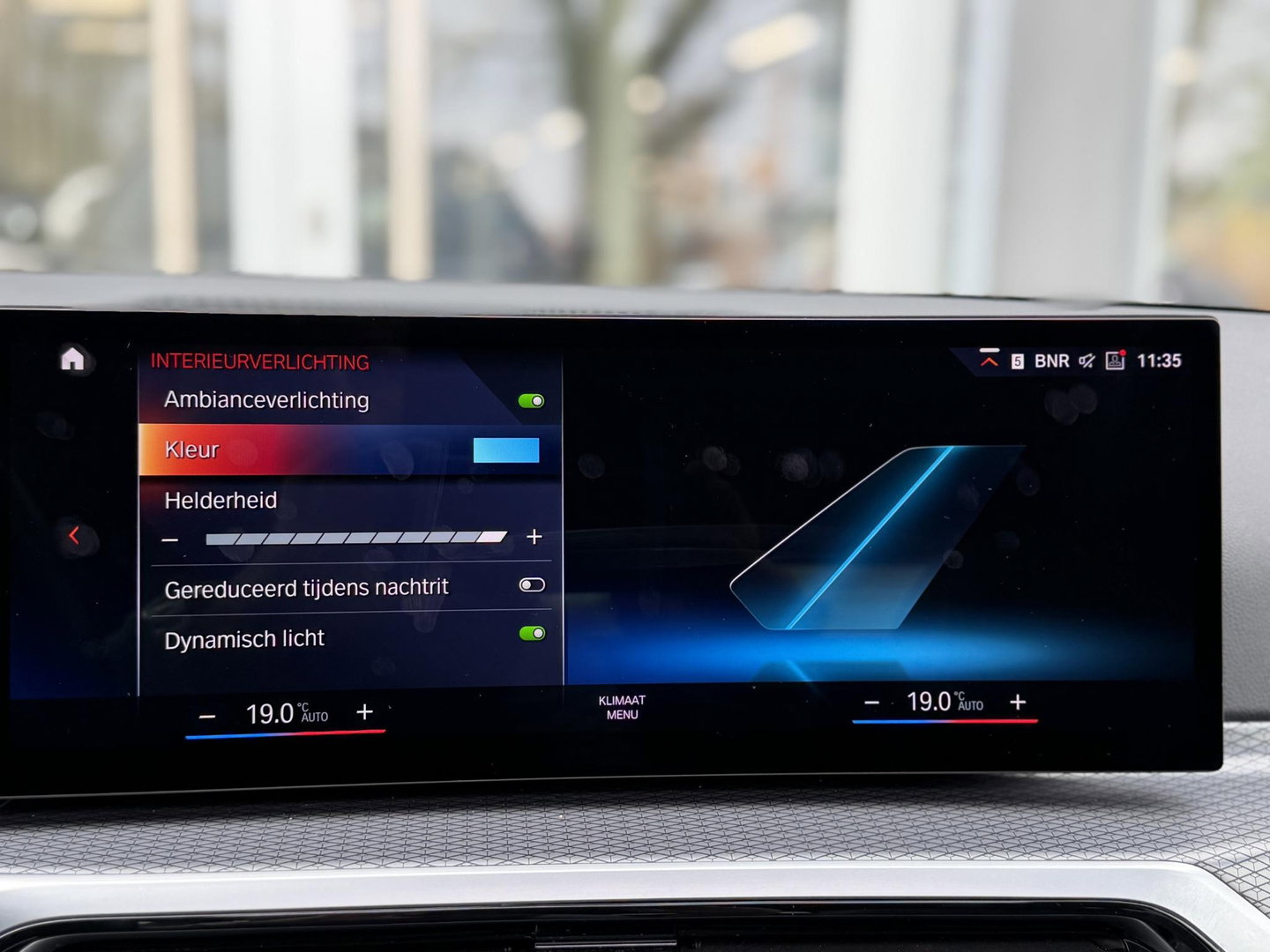 BMW 3 Serie Touring 330e LCI High Ex. M-Sport Pro |Individual leer|Pano|H/K|Memory|19"|Trekhaak|Dravit