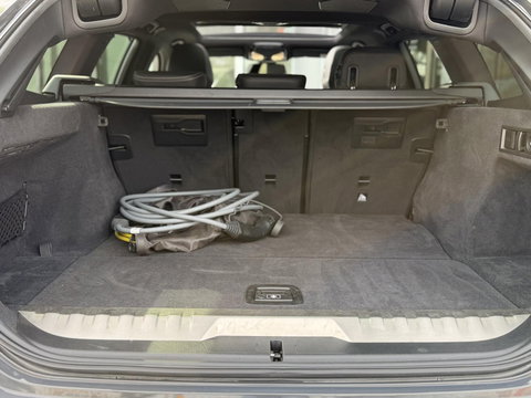 BMW 3 Serie Touring 330e LCI High Ex. M-Sport Pro |Individual leer|Pano|H/K|Memory|19"|Trekhaak|Dravit