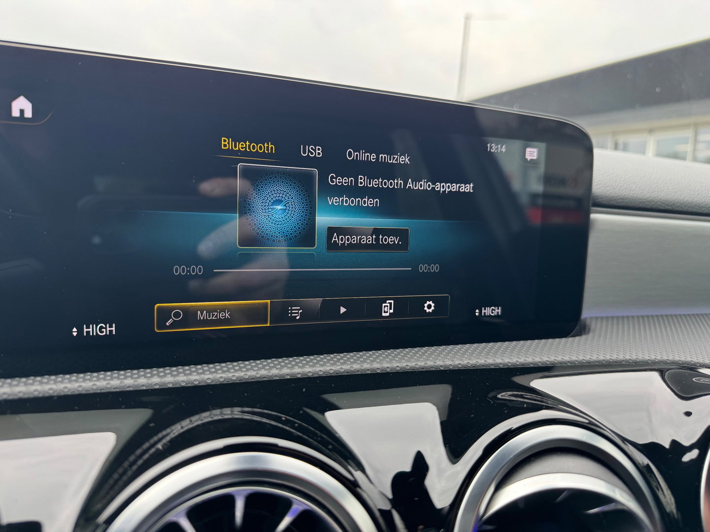 Mercedes-Benz A-Klasse 180 AMG Sfeerverlichting Leder Led 2021