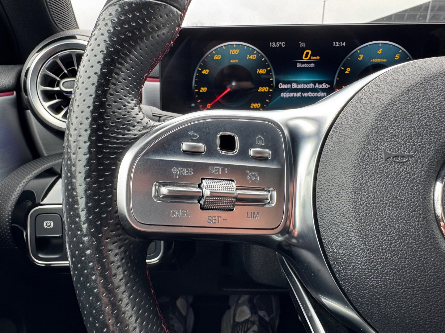 Mercedes-Benz A-Klasse 180 AMG Sfeerverlichting Leder Led 2021