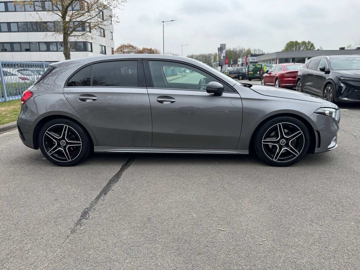 Mercedes-Benz A-Klasse 180 AMG Sfeerverlichting Leder Led 2021