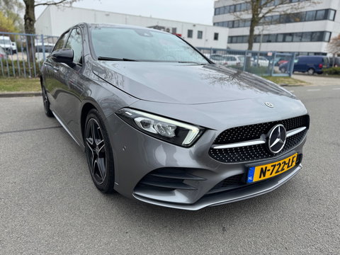 Mercedes-Benz A-Klasse 180 AMG Sfeerverlichting Leder Led 2021