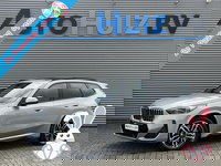 BMW X1 - sDrive20i M Sport Premium Pakket Panoramadak Trekhaak Achteruitrijcamera Stoelverwarming Keyless Entry Carplay