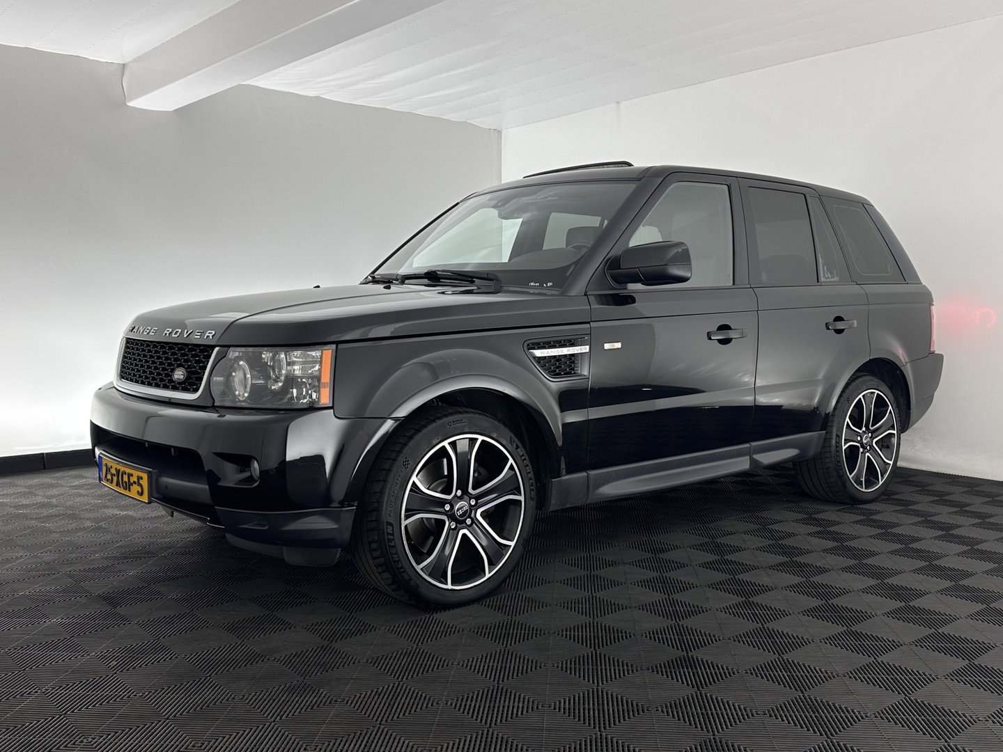 Land Rover Range Rover Sport 3.0 SdV6 Autobiography Exterior Design Pack Aut. *PANO | LEATHER | XENON | MEMORY-PACK | HEATED-COMFORTSEATS | CAMERA | NAVI-FULLMAP | AIR-SUSPENSION | PRIVACY-GLASS | SHIFT-PADDLES | ECC | PDC | CRUIISE | 20''ALU | TOWBAR*