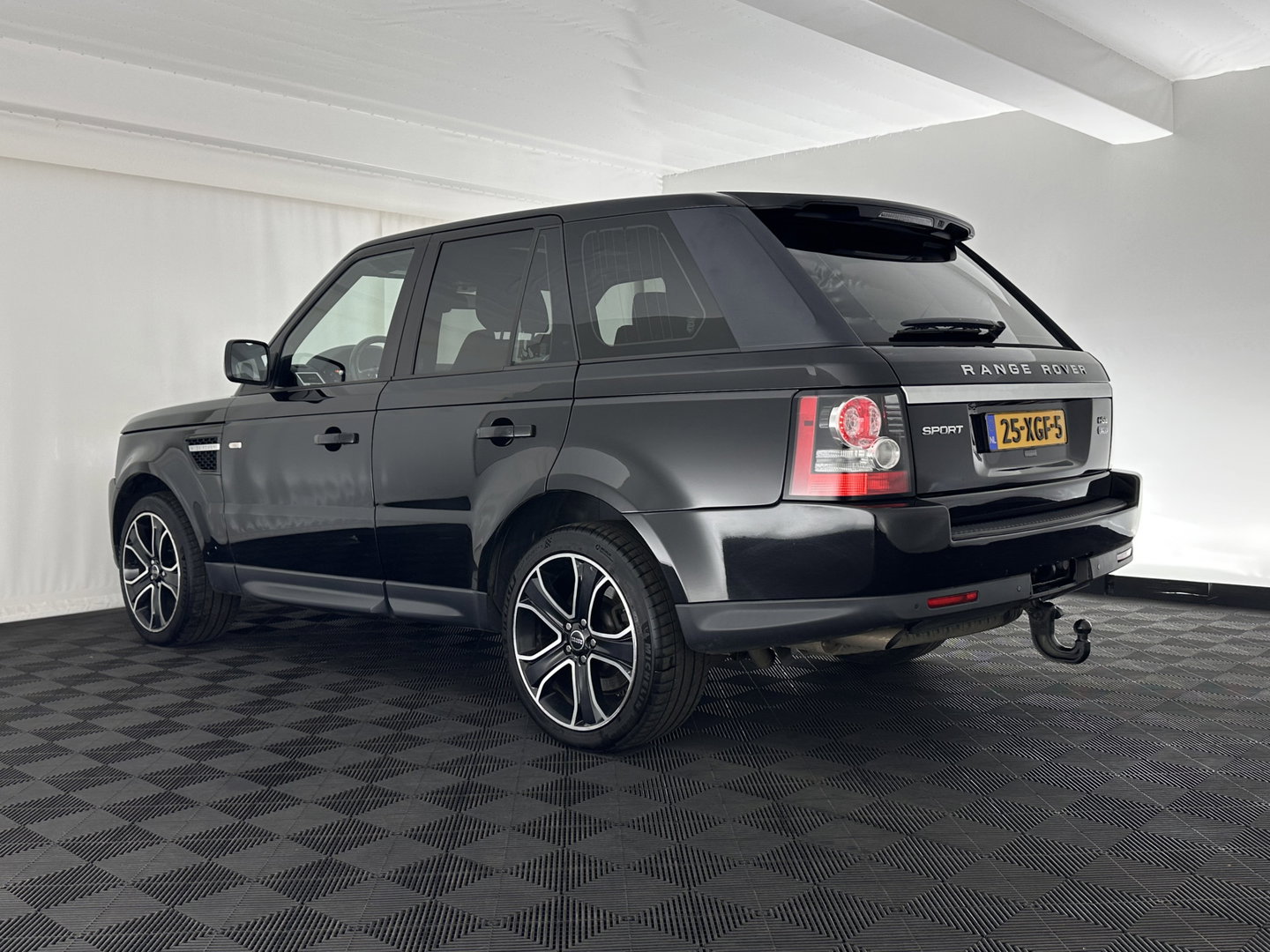 Land Rover Range Rover Sport 3.0 SdV6 Autobiography Exterior Design Pack Aut. *PANO | LEATHER | XENON | MEMORY-PACK | HEATED-COMFORTSEATS | CAMERA | NAVI-FULLMAP | AIR-SUSPENSION | PRIVACY-GLASS | SHIFT-PADDLES | ECC | PDC | CRUIISE | 20''ALU | TOWBAR*