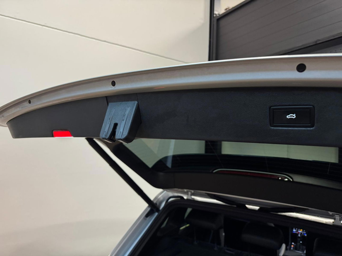 Volkswagen Tiguan 1.5 TSI R-Line PANO KEYLESS CAM