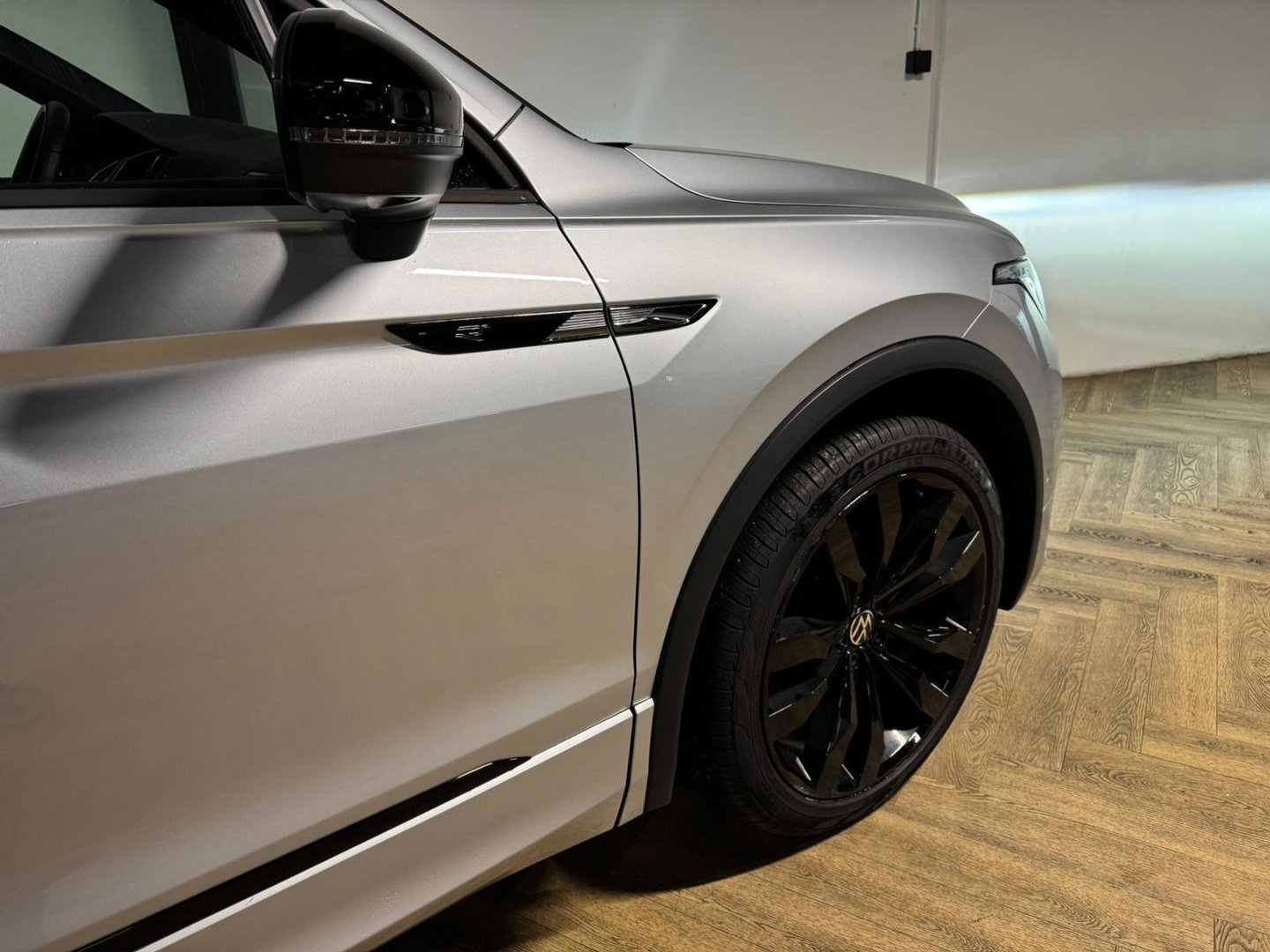 Volkswagen Tiguan 1.5 TSI R-Line PANO KEYLESS CAM