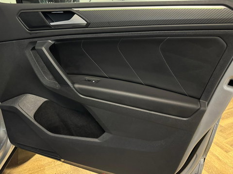 Volkswagen Tiguan 1.5 TSI R-Line PANO KEYLESS CAM