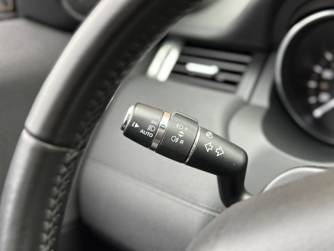 Land Rover Range Rover Evoque 2.0 Si4 Urban Series SE | Panoramadak | Cruise Control | Achteruitrijcamera | Parkeersensoren | Bluetooth | Elektrische Stoelen | Lane Assist | Keyless Go |