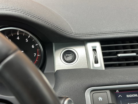 Land Rover Range Rover Evoque 2.0 Si4 Urban Series SE | Panoramadak | Cruise Control | Achteruitrijcamera | Parkeersensoren | Bluetooth | Elektrische Stoelen | Lane Assist | Keyless Go |