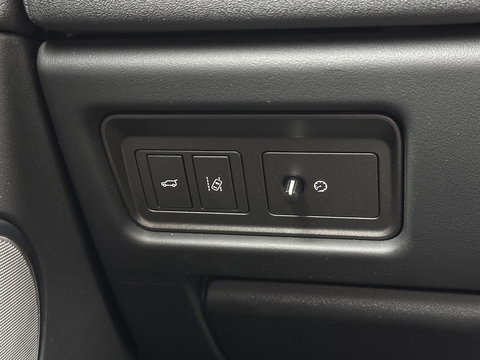 Land Rover Range Rover Evoque 2.0 Si4 Urban Series SE | Panoramadak | Cruise Control | Achteruitrijcamera | Parkeersensoren | Bluetooth | Elektrische Stoelen | Lane Assist | Keyless Go |