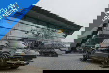 Porsche Cayenne - S 2.9 S 441pk Panoramadak Trekhaak elektrisch Comfortstoelen Black edition Luchtvering DAB Sfeerverlichting