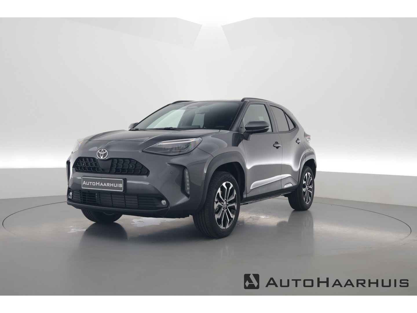 Toyota Yaris Cross 1.5 Hybrid Teamplayer 130pk | Winter pack | Safety pack | Navi | Adapt. Cruise | Camera | Keyless