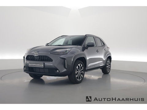 Toyota Yaris Cross 1.5 Hybrid Teamplayer 130pk | Winter pack | Safety pack | Navi | Adapt. Cruise | Camera | Keyless