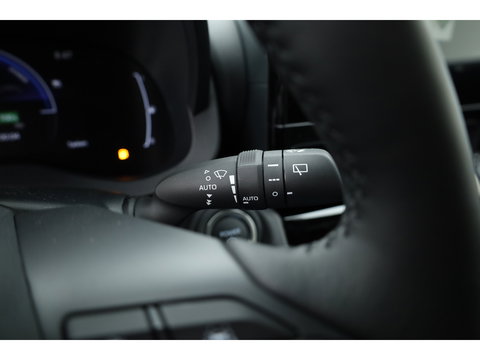 Toyota Yaris Cross 1.5 Hybrid Teamplayer 130pk | Winter pack | Safety pack | Navi | Adapt. Cruise | Camera | Keyless