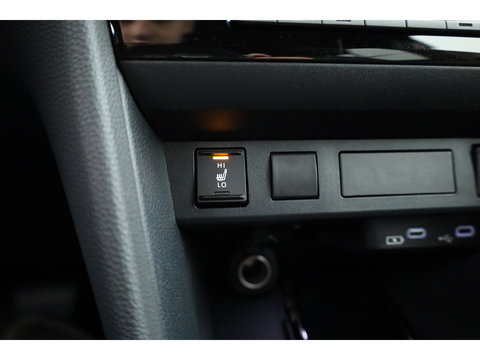 Toyota Yaris Cross 1.5 Hybrid Teamplayer 130pk | Winter pack | Safety pack | Navi | Adapt. Cruise | Camera | Keyless