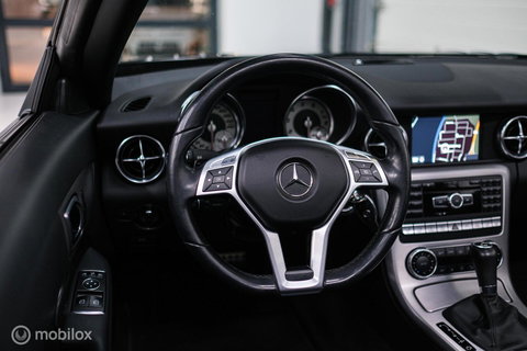 Mercedes-Benz SLK 350 AMG Line 306 PK | Panorama | Airscarf | Sportonderstel | LED | Ambiance | Cruise | Navi | Zeer mooi |
