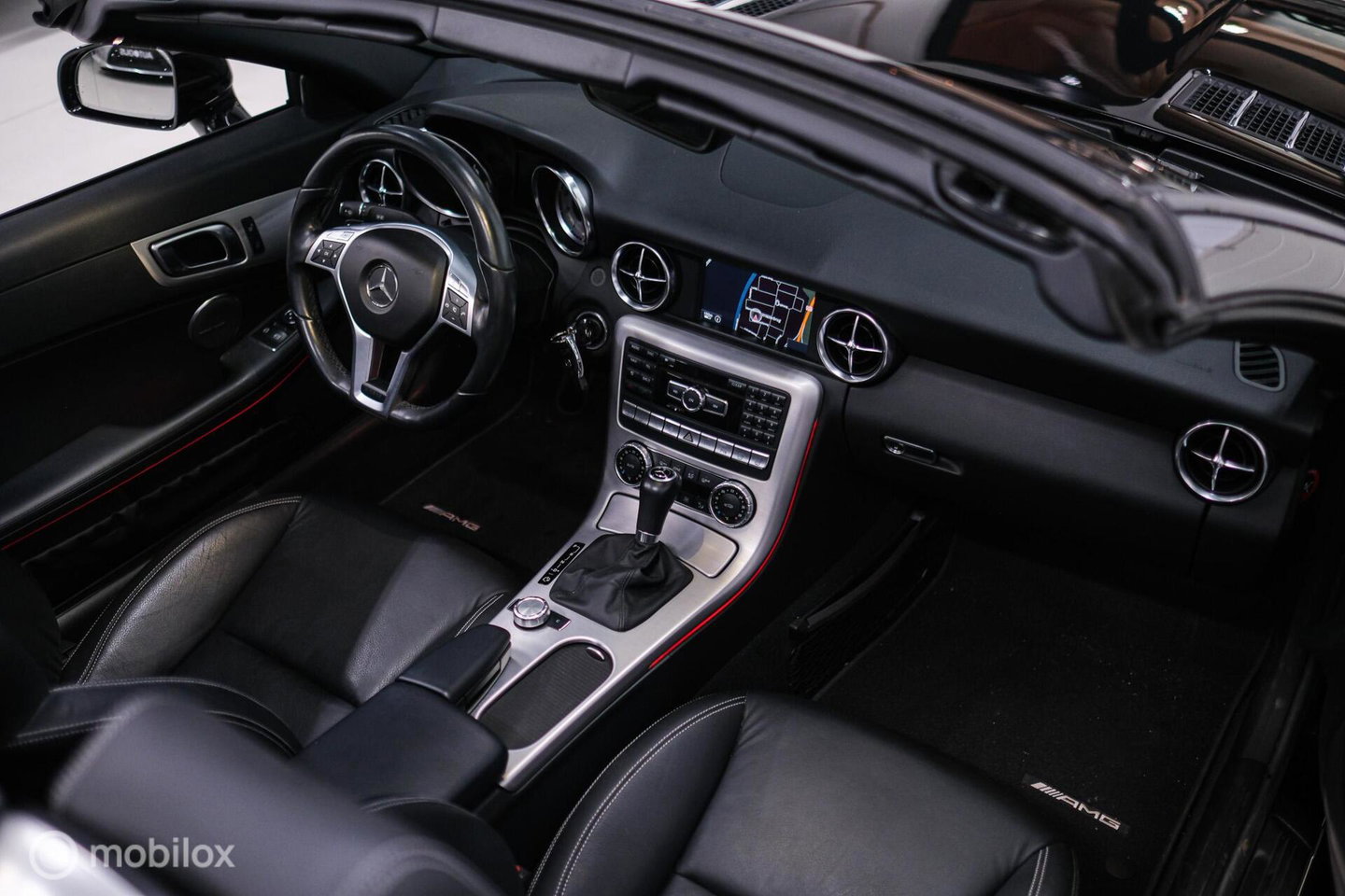 Mercedes-Benz SLK 350 AMG Line 306 PK | Panorama | Airscarf | Sportonderstel | LED | Ambiance | Cruise | Navi | Zeer mooi |