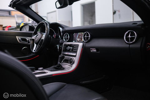 Mercedes-Benz SLK 350 AMG Line 306 PK | Panorama | Airscarf | Sportonderstel | LED | Ambiance | Cruise | Navi | Zeer mooi |