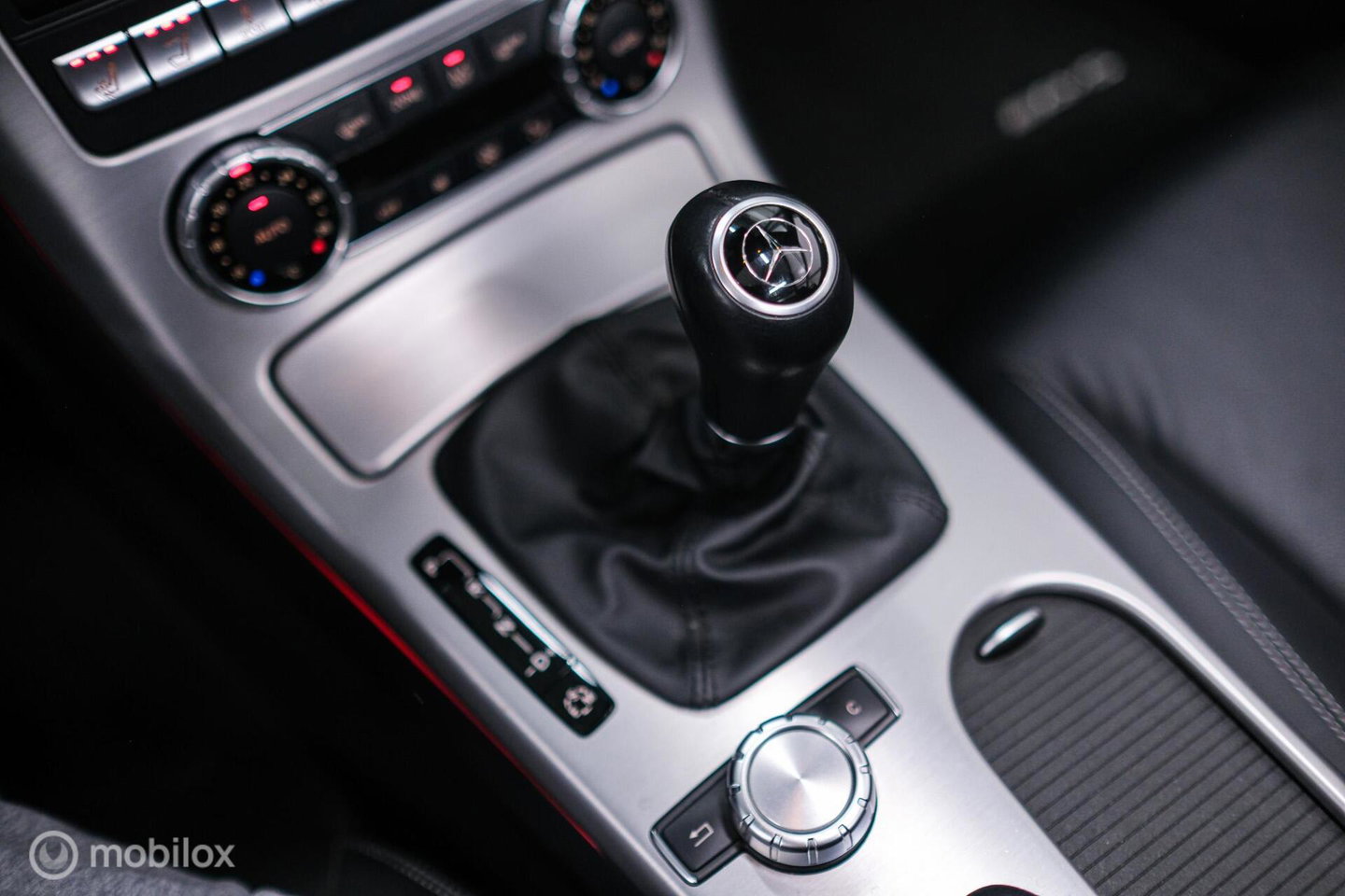 Mercedes-Benz SLK 350 AMG Line 306 PK | Panorama | Airscarf | Sportonderstel | LED | Ambiance | Cruise | Navi | Zeer mooi |