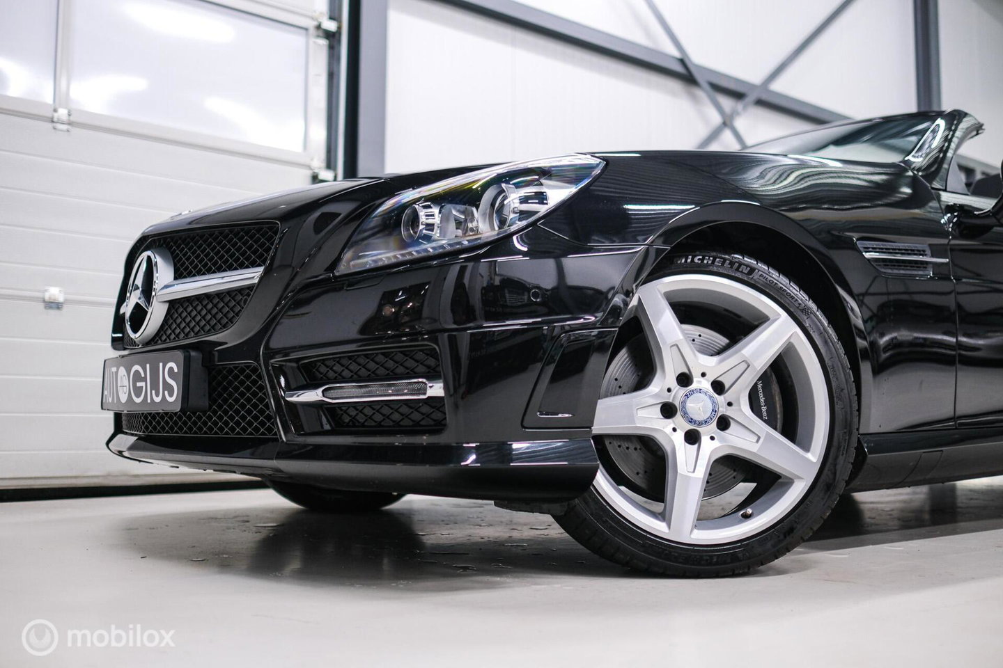 Mercedes-Benz SLK 350 AMG Line 306 PK | Panorama | Airscarf | Sportonderstel | LED | Ambiance | Cruise | Navi | Zeer mooi |