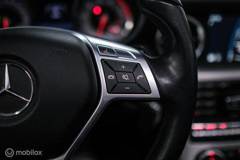 Mercedes-Benz SLK 350 AMG Line 306 PK | Panorama | Airscarf | Sportonderstel | LED | Ambiance | Cruise | Navi | Zeer mooi |