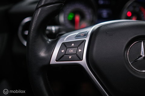 Mercedes-Benz SLK 350 AMG Line 306 PK | Panorama | Airscarf | Sportonderstel | LED | Ambiance | Cruise | Navi | Zeer mooi |