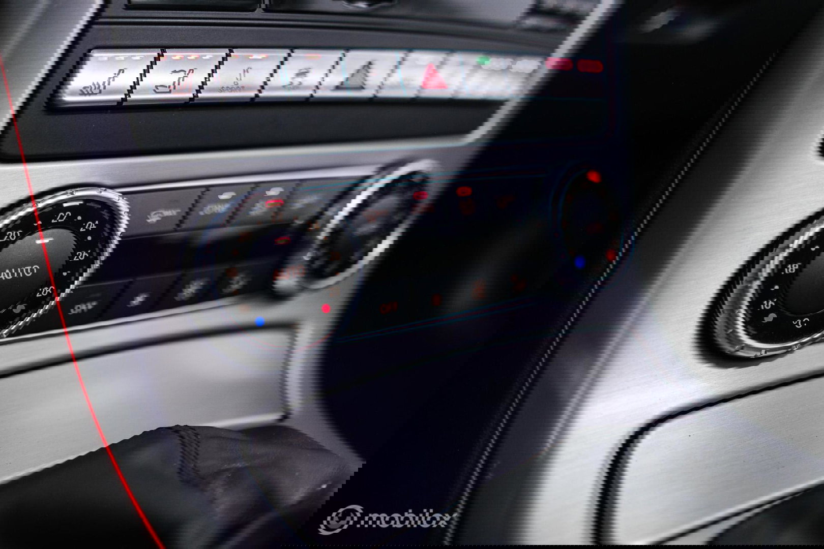 Mercedes-Benz SLK 350 AMG Line 306 PK | Panorama | Airscarf | Sportonderstel | LED | Ambiance | Cruise | Navi | Zeer mooi |