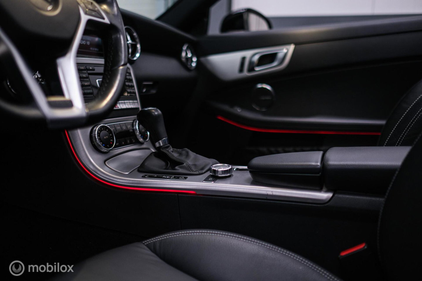 Mercedes-Benz SLK 350 AMG Line 306 PK | Panorama | Airscarf | Sportonderstel | LED | Ambiance | Cruise | Navi | Zeer mooi |