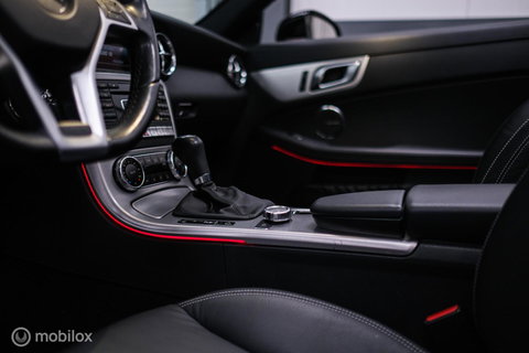 Mercedes-Benz SLK 350 AMG Line 306 PK | Panorama | Airscarf | Sportonderstel | LED | Ambiance | Cruise | Navi | Zeer mooi |