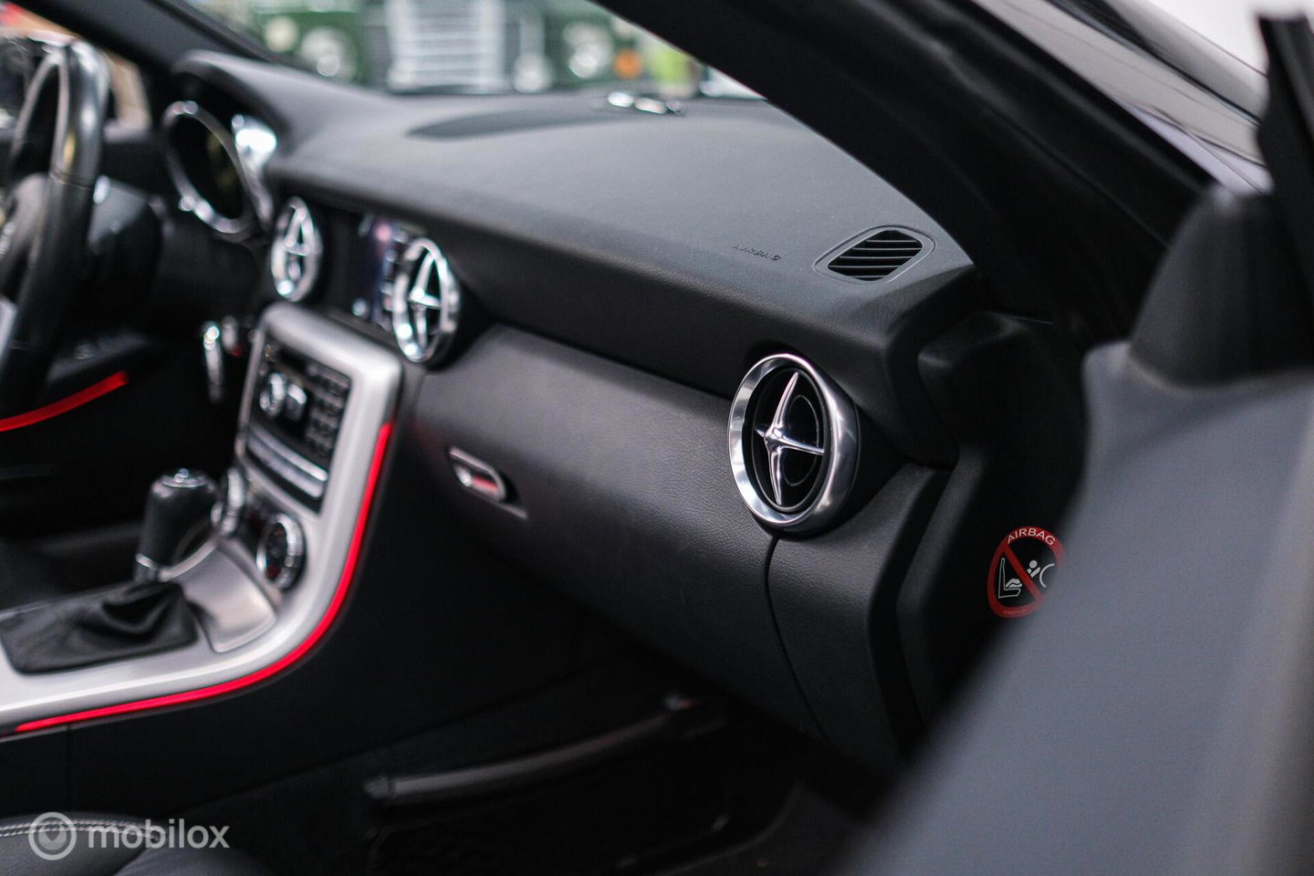 Mercedes-Benz SLK 350 AMG Line 306 PK | Panorama | Airscarf | Sportonderstel | LED | Ambiance | Cruise | Navi | Zeer mooi |