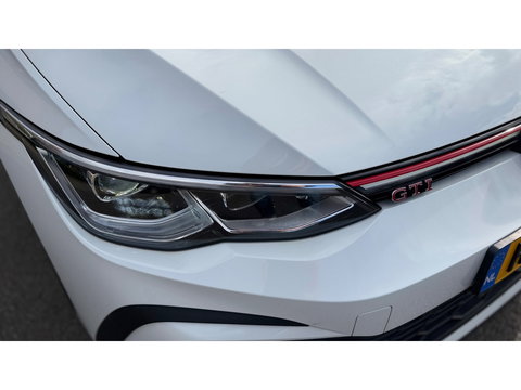 Volkswagen Golf 2.0 TSI GTI Panoramadak Leer Stoelverwarming/Verkoeling Camera Keyless entry